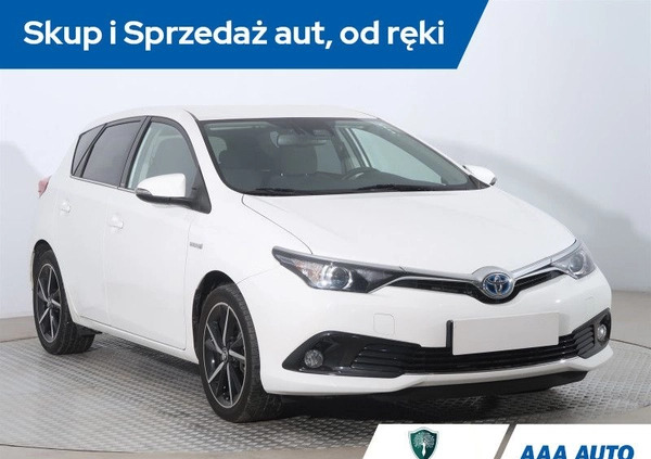 Toyota Auris cena 77000 przebieg: 44040, rok produkcji 2017 z Jedwabne małe 301